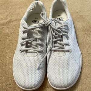 Athletic Wotks Sneakers